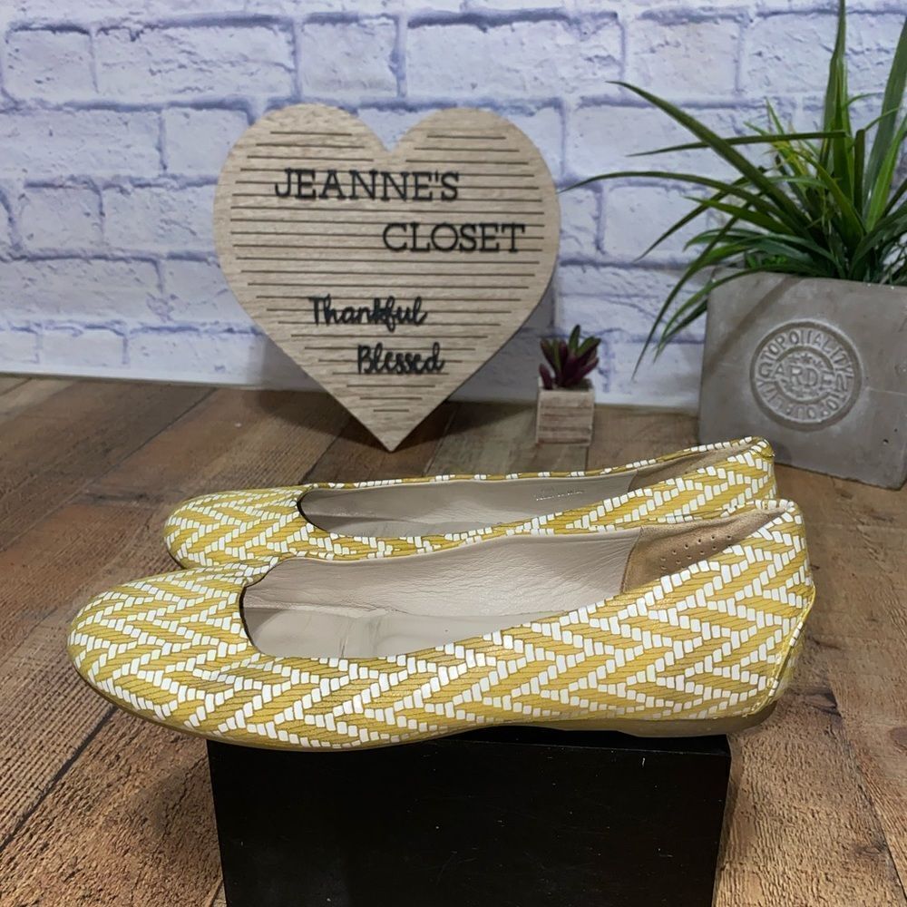 SAS Lacey - Ballet Flat
Color: Chevron Yellow
